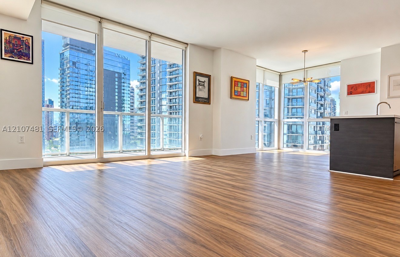 55 SE 6th St #2802, Miami FL 33131