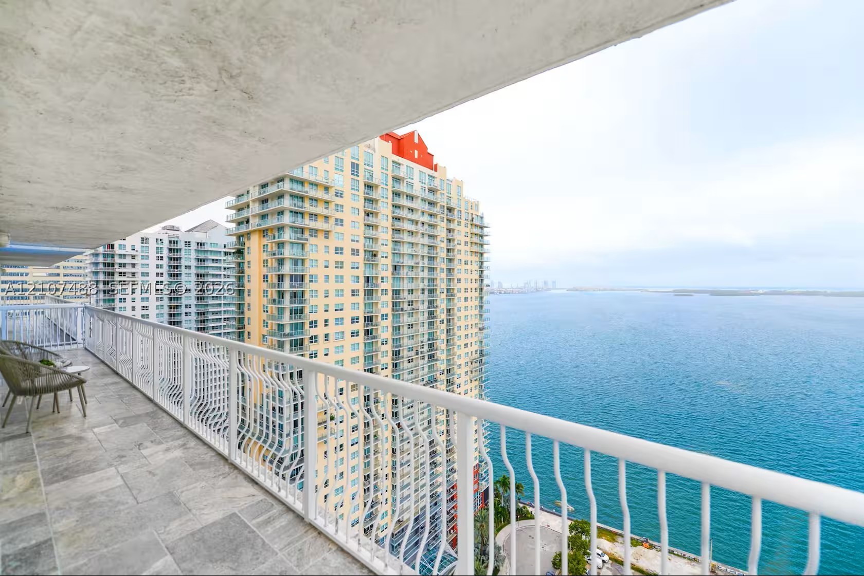 1200 Brickell Bay Dr #2901, Miami FL 33131