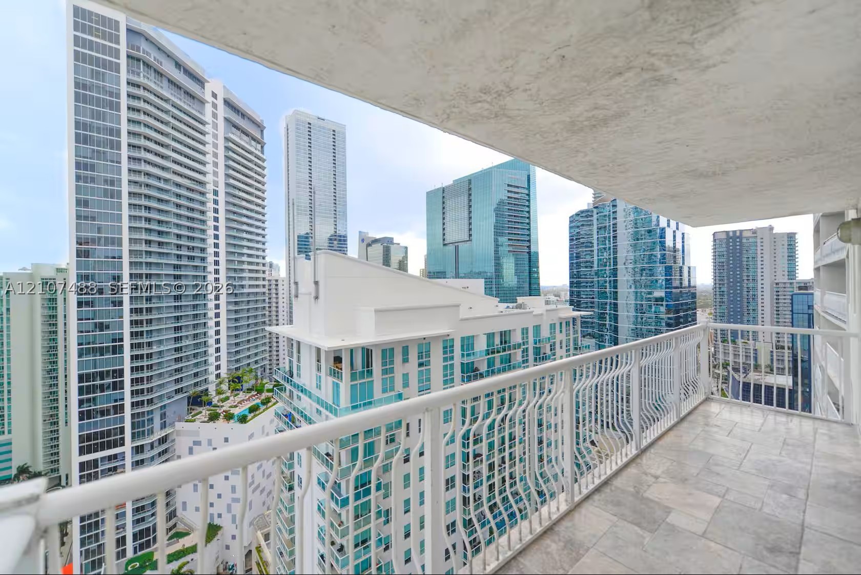 1200 Brickell Bay Dr #2901, Miami FL 33131
