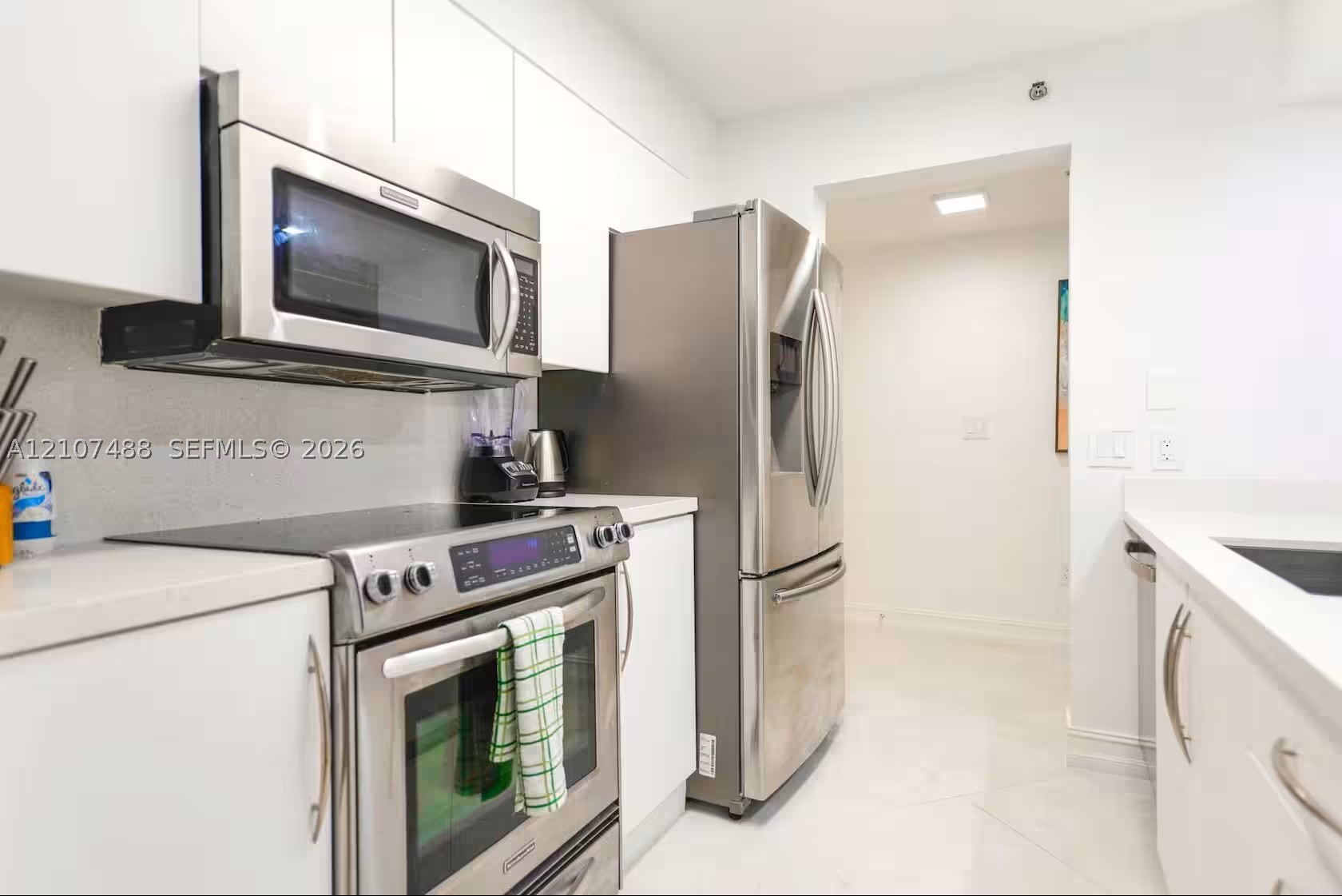 1200 Brickell Bay Dr #2901, Miami FL 33131