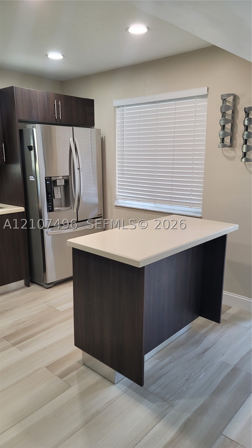 330 Racquet Club Rd #204, Weston FL 33326