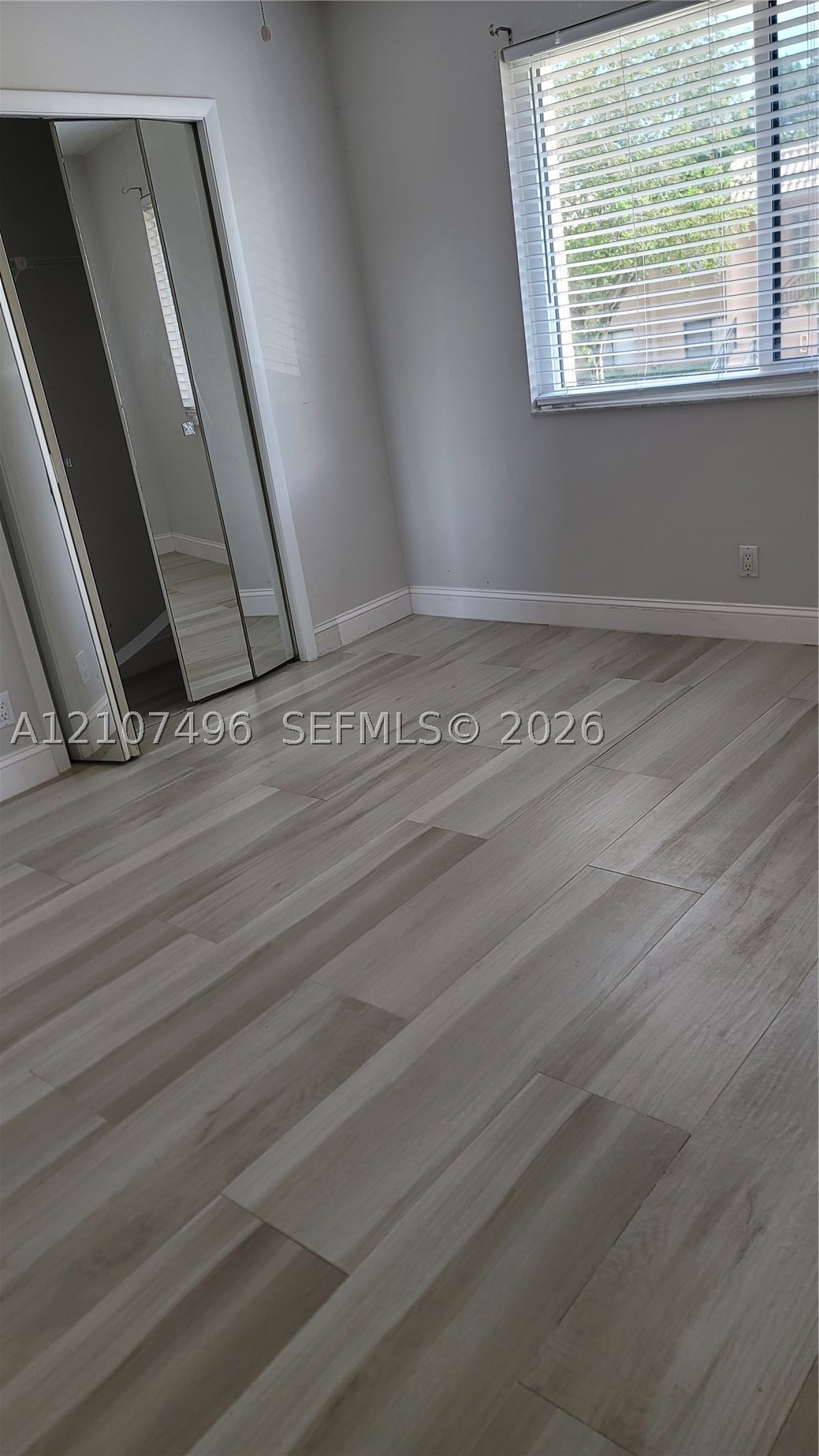 330 Racquet Club Rd #204, Weston FL 33326