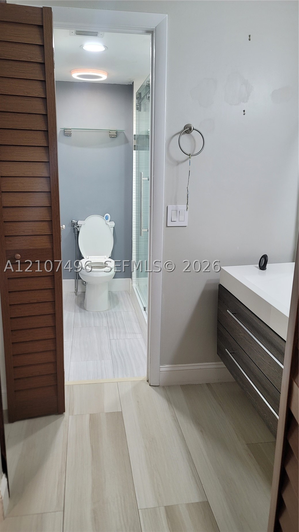 330 Racquet Club Rd #204, Weston FL 33326