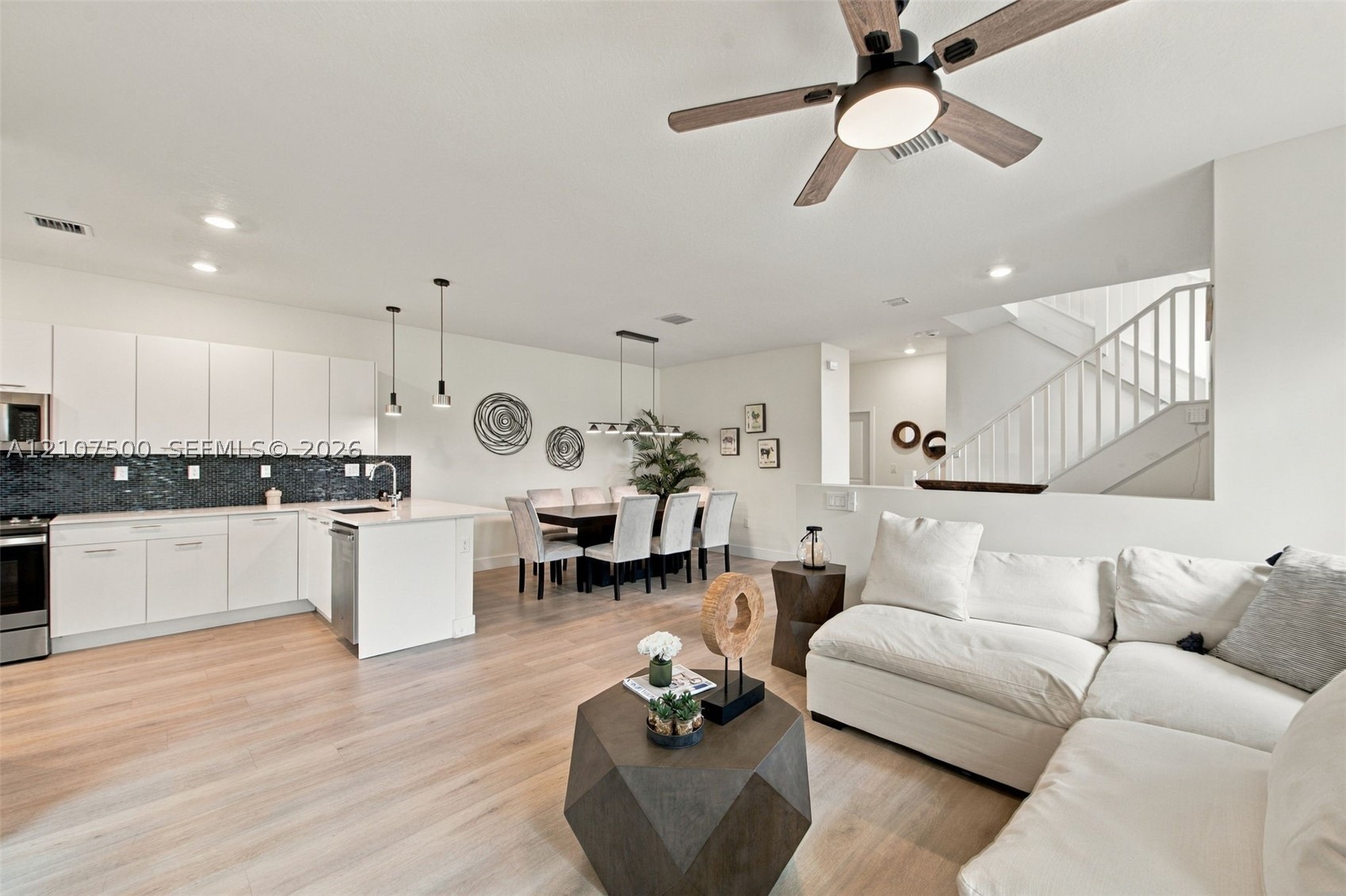 4274 NW 83rd Ave, Doral FL 33166