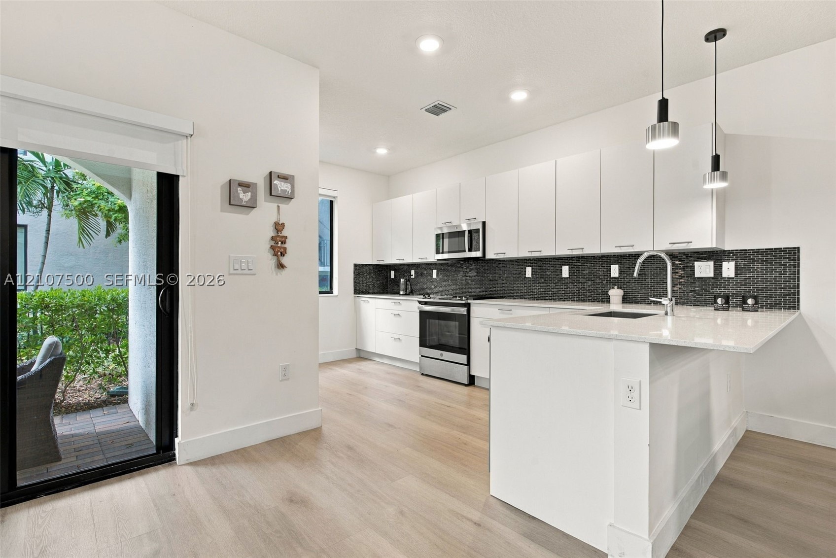 4274 NW 83rd Ave, Doral FL 33166
