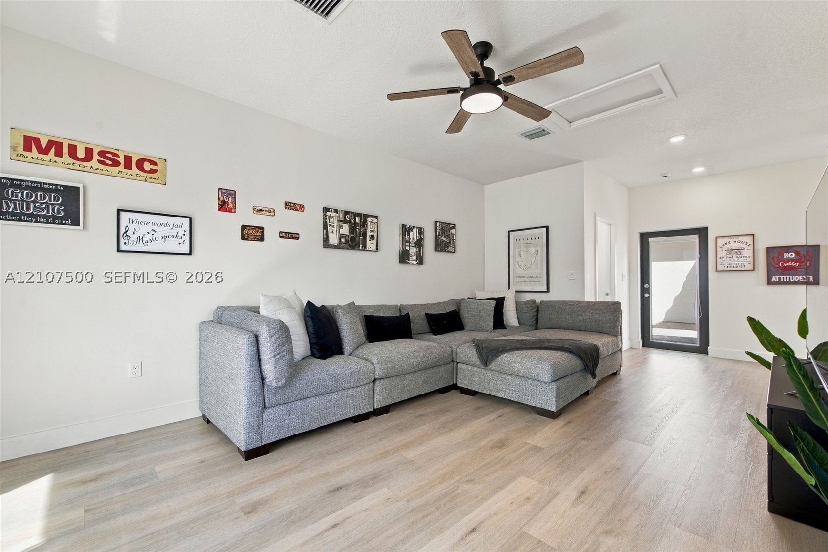 4274 NW 83rd Ave, Doral FL 33166