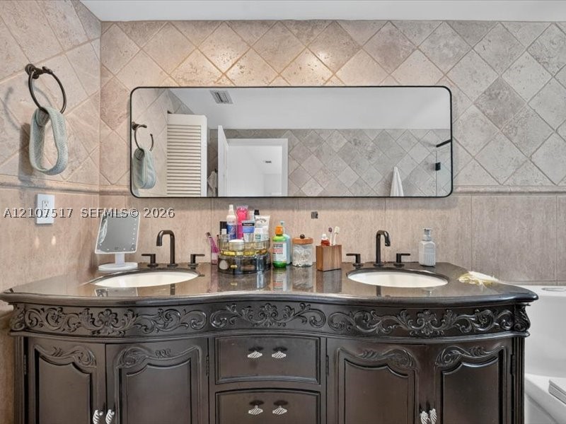 16531 NE 35th Ave #402-11, North Miami Beach FL 33160