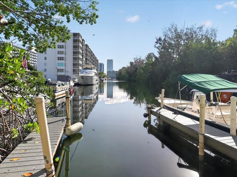 16531 NE 35th Ave #402-11, North Miami Beach FL 33160