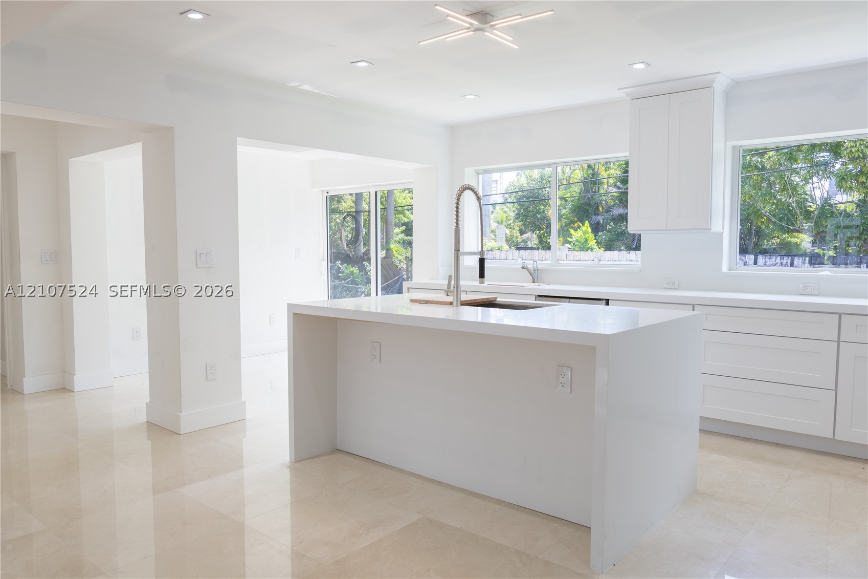 310 190th St, Sunny Isles Beach FL 33160
