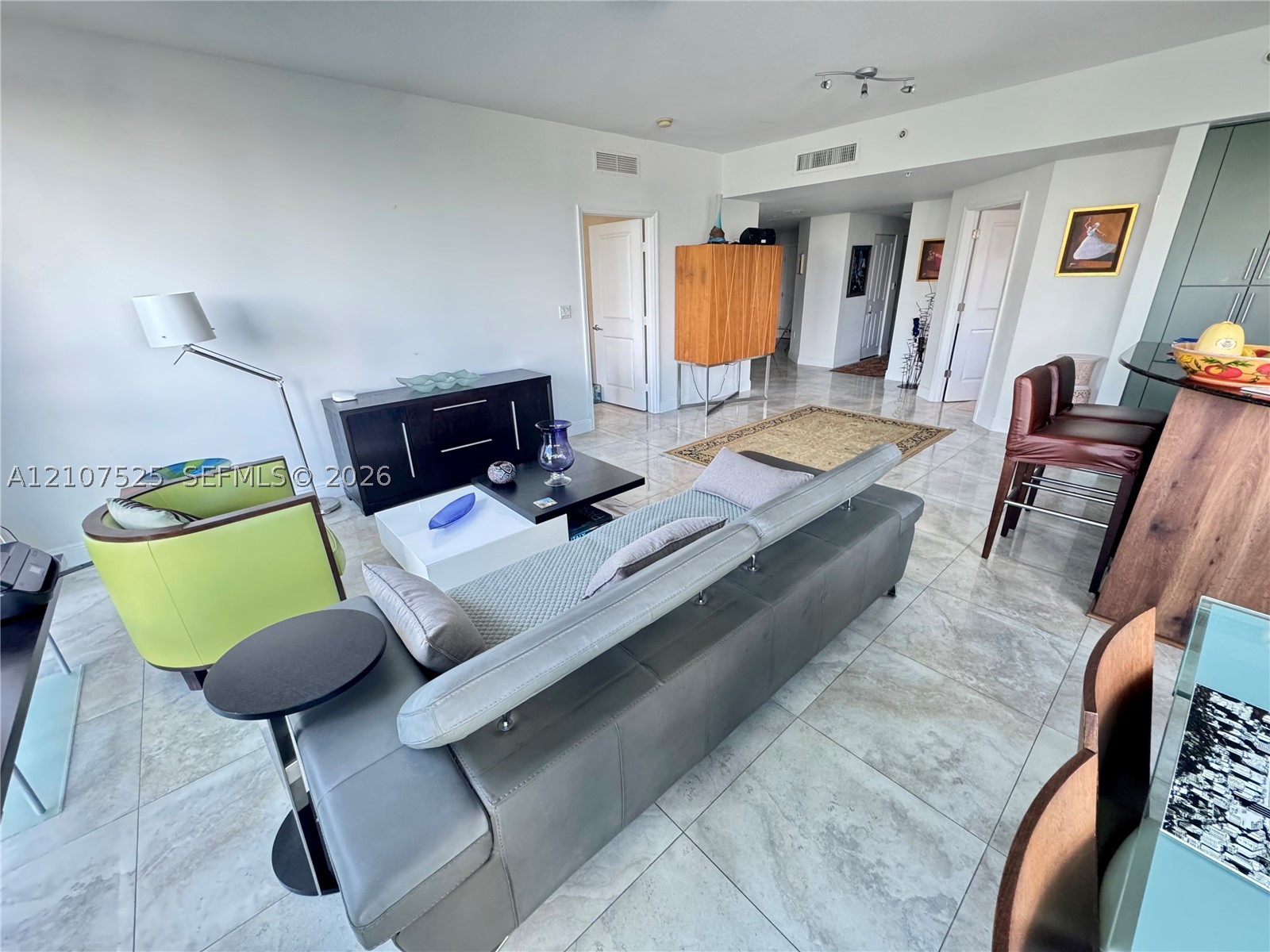 7910 Harbor Island Dr #405, North Bay Village FL 33141