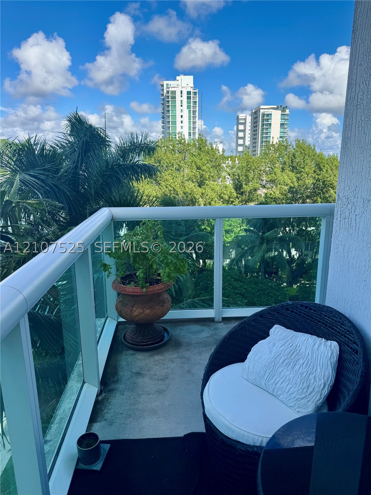 7910 Harbor Island Dr #405, North Bay Village FL 33141