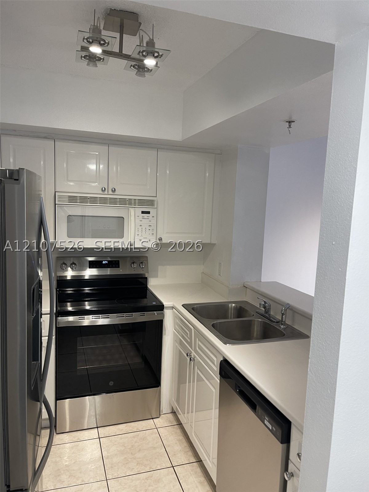 1800 Sunset Harbour Dr #905, Miami Beach FL 33139