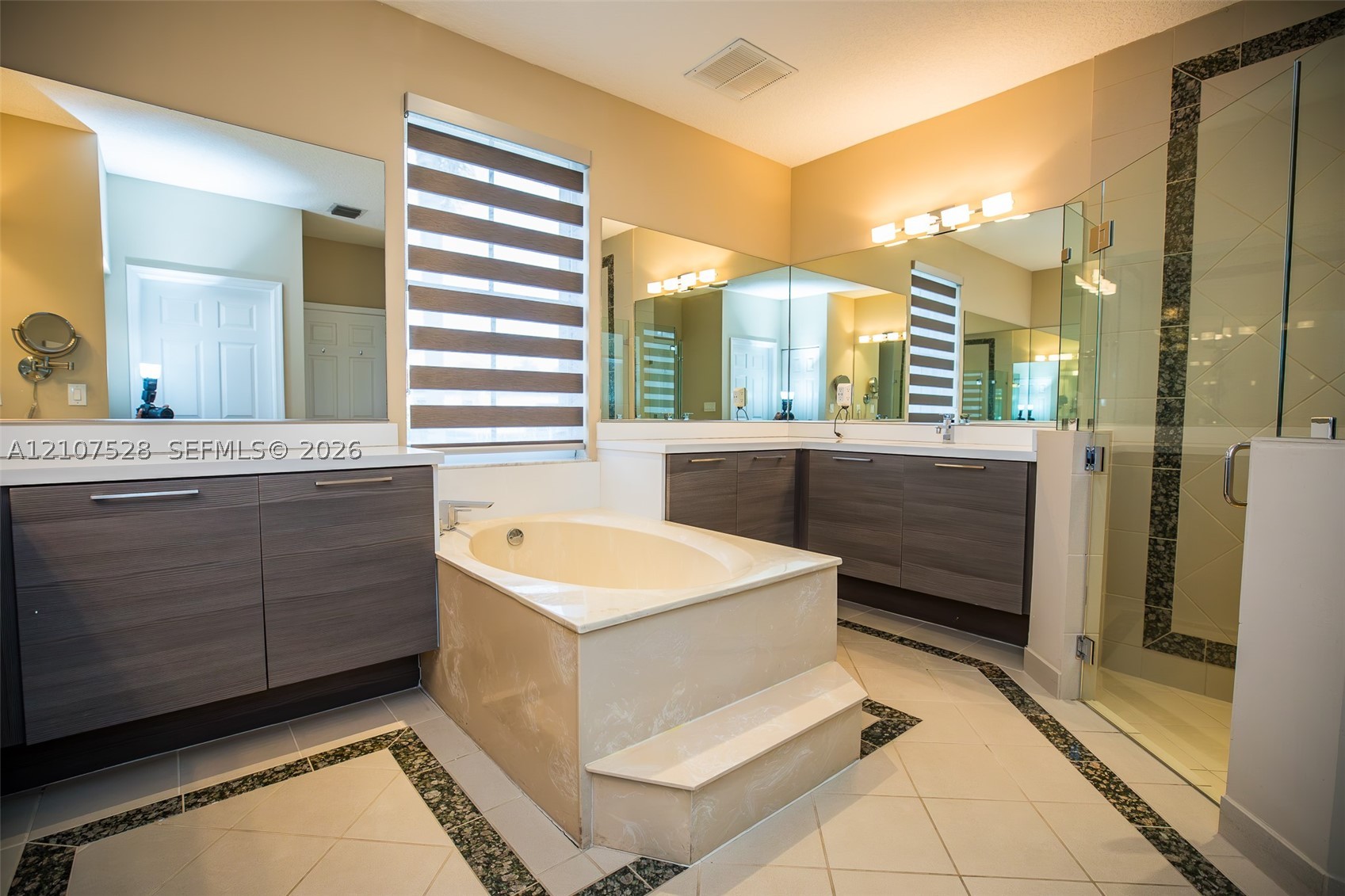 1593 SW 189th Ave, Pembroke Pines FL 33029