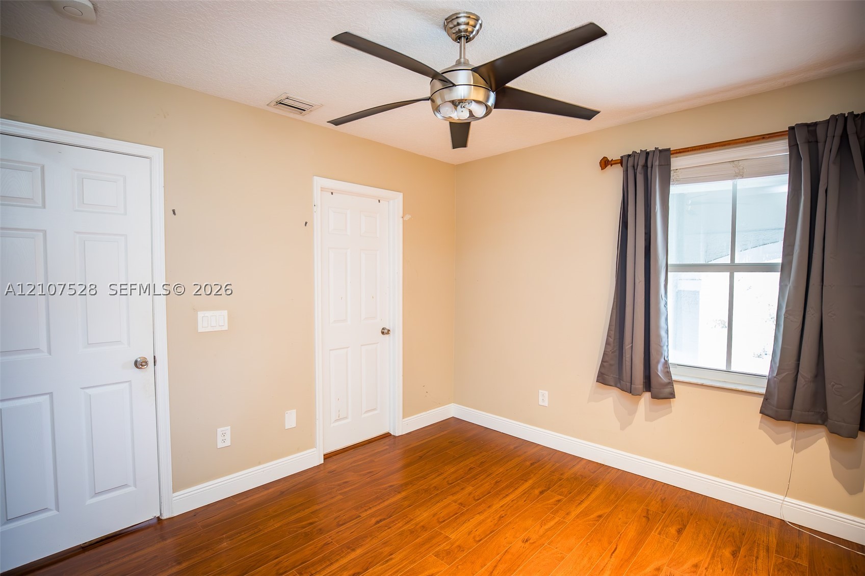 1593 SW 189th Ave, Pembroke Pines FL 33029