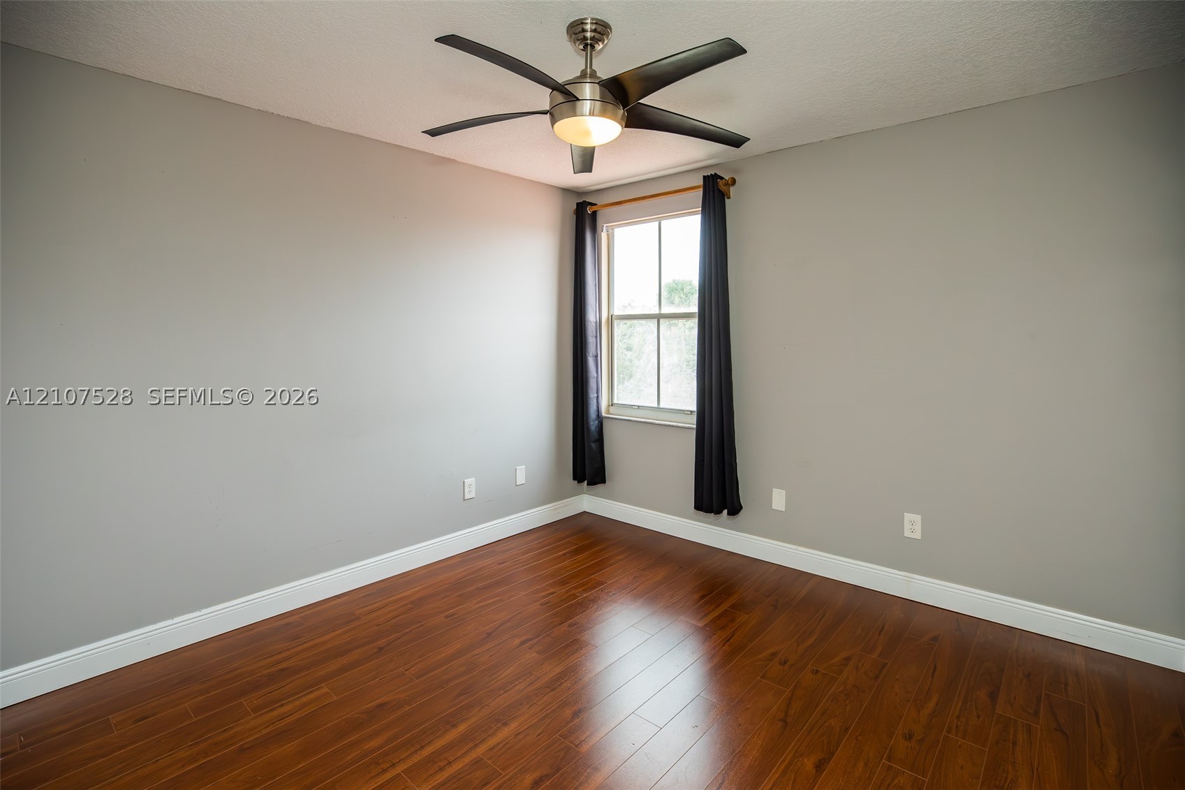 1593 SW 189th Ave, Pembroke Pines FL 33029