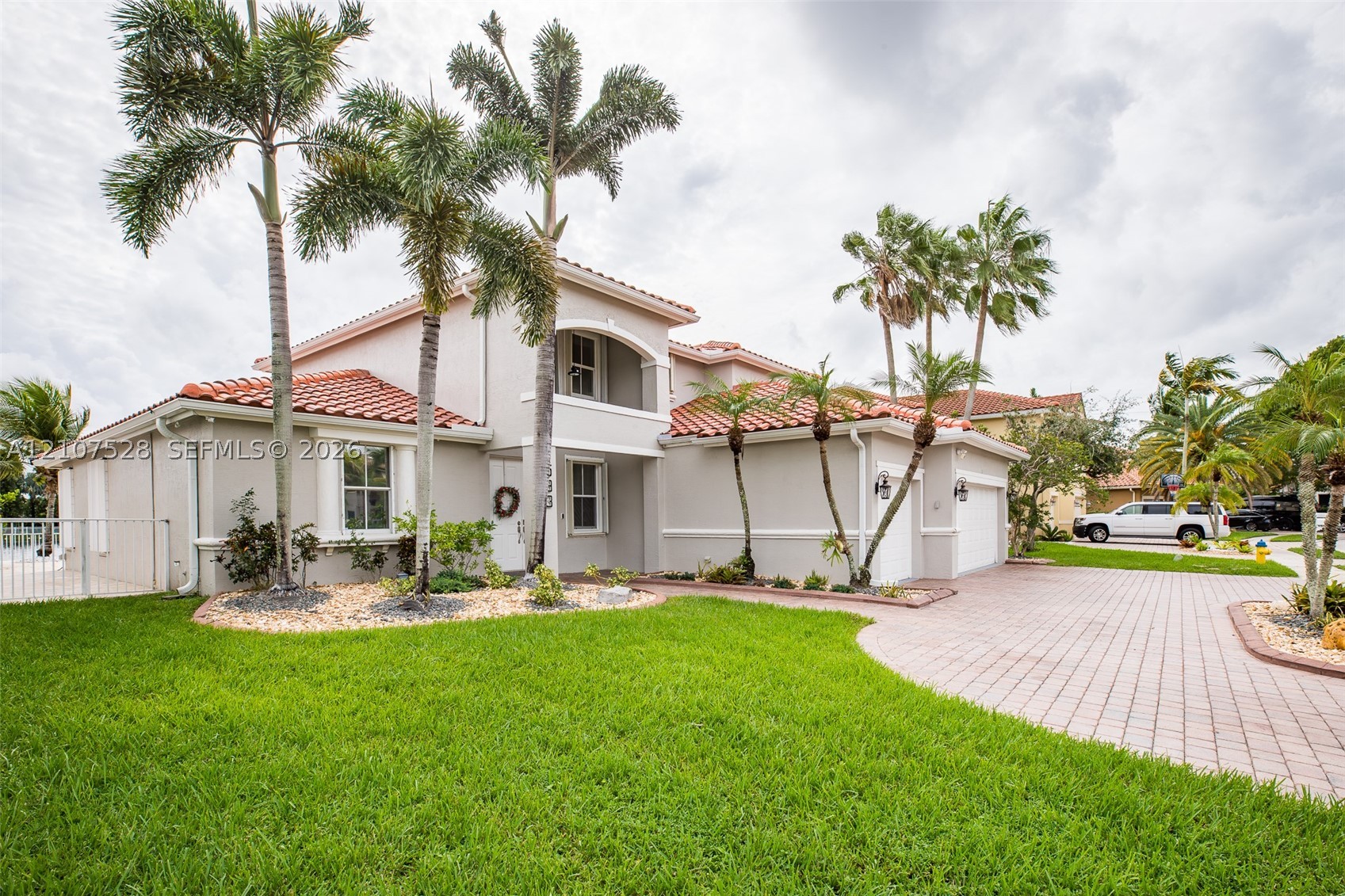 1593 SW 189th Ave, Pembroke Pines FL 33029
