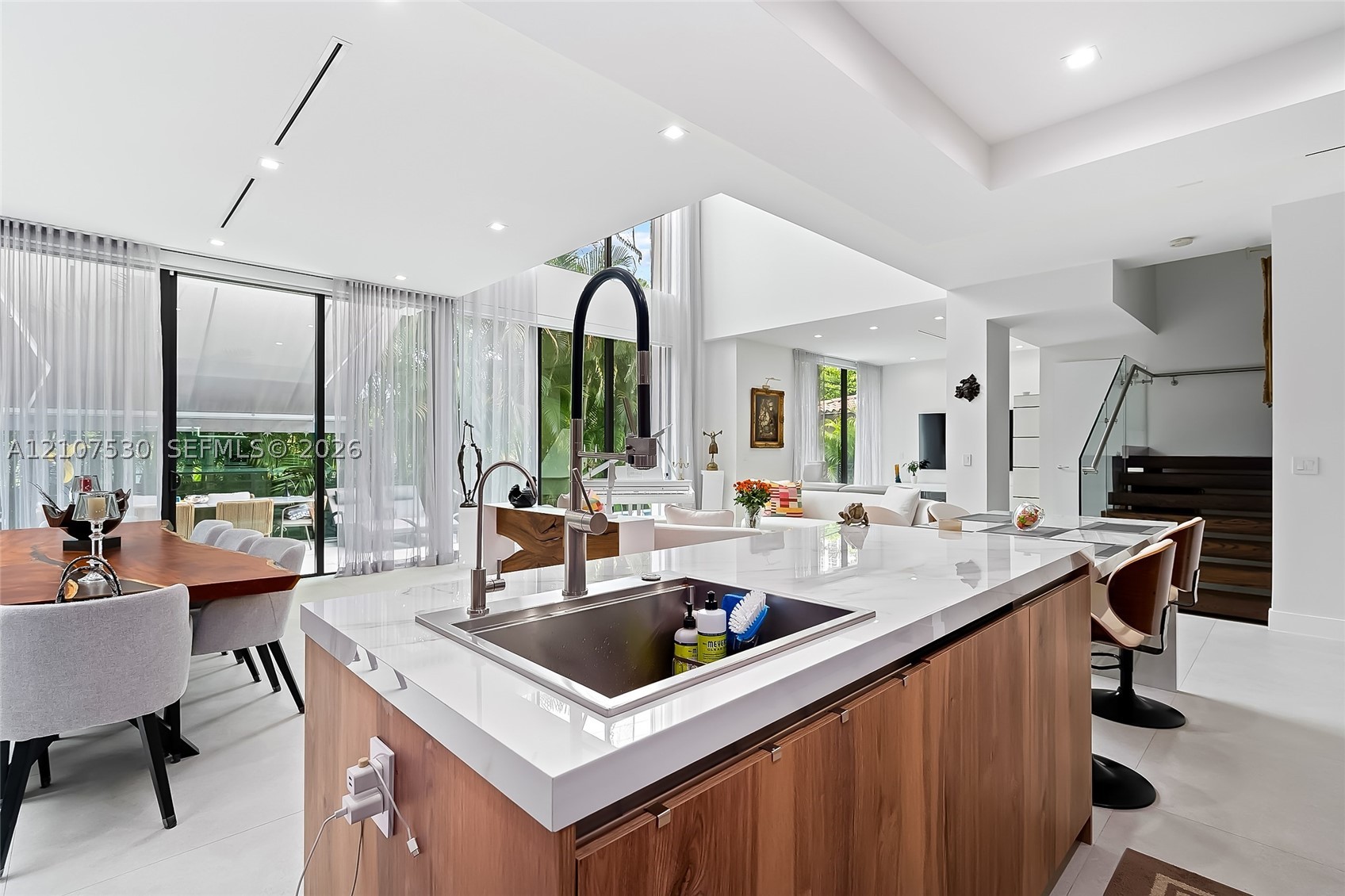 311 SE 189th St., Sunny Isles Beach FL 33160