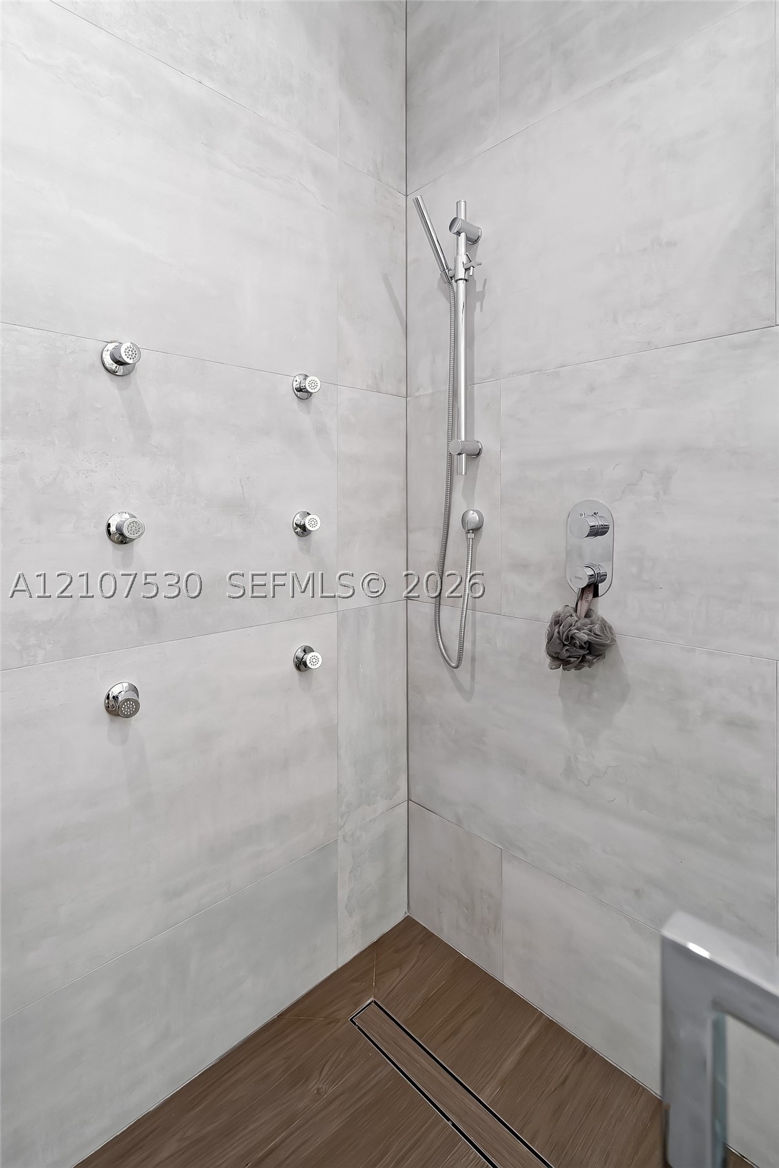 311 SE 189th St., Sunny Isles Beach FL 33160