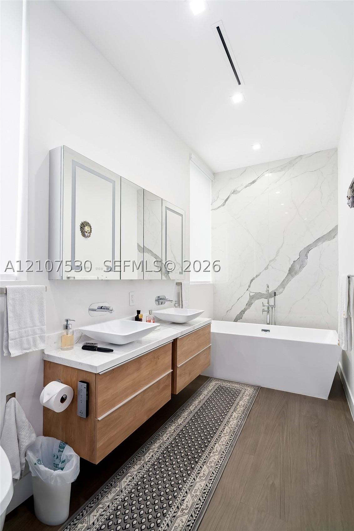 311 SE 189th St., Sunny Isles Beach FL 33160