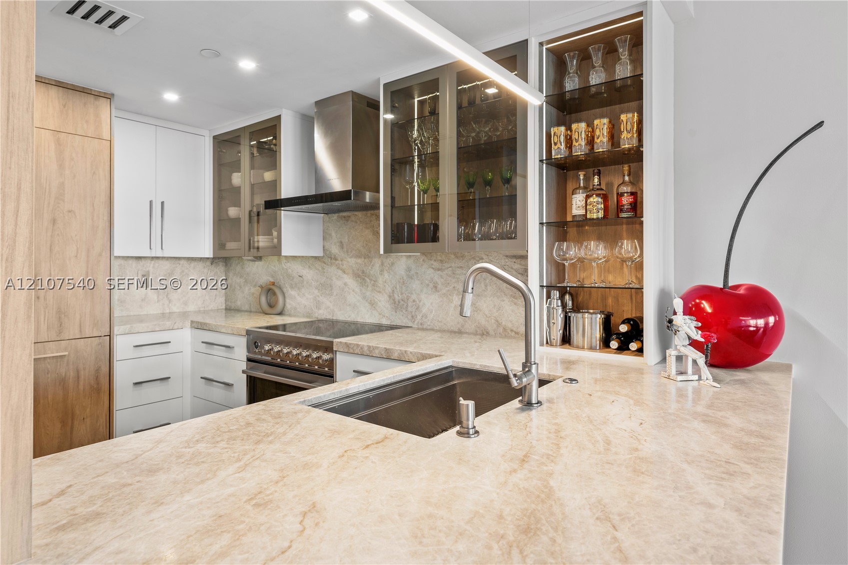 540 West Ave #911, Miami Beach FL 33139