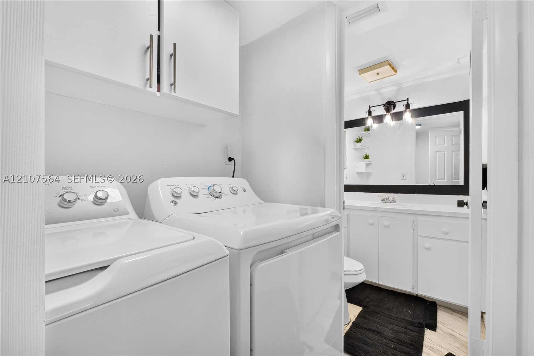 2185 White Pine Cir #B, Green Acres FL 33415