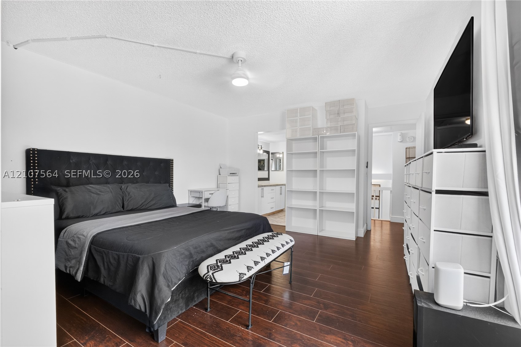 2185 White Pine Cir #B, Green Acres FL 33415