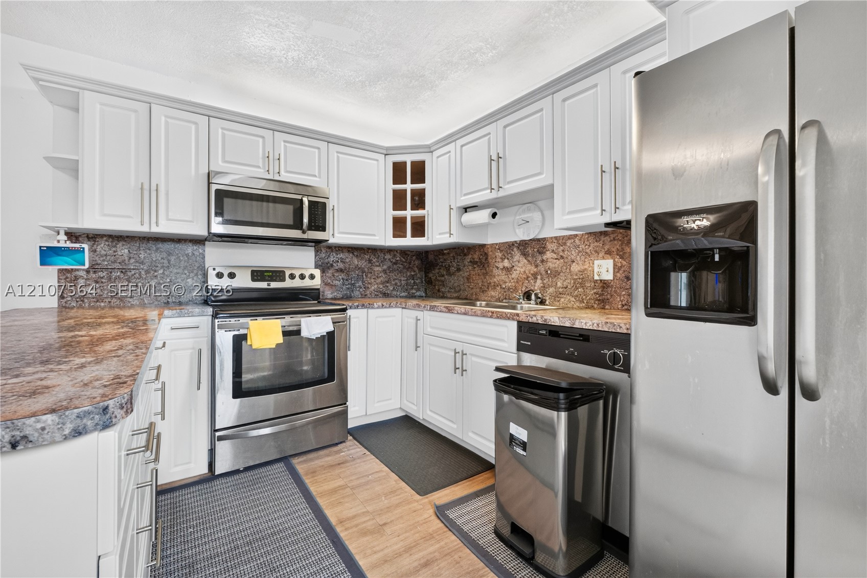 2185 White Pine Cir #B, Green Acres FL 33415
