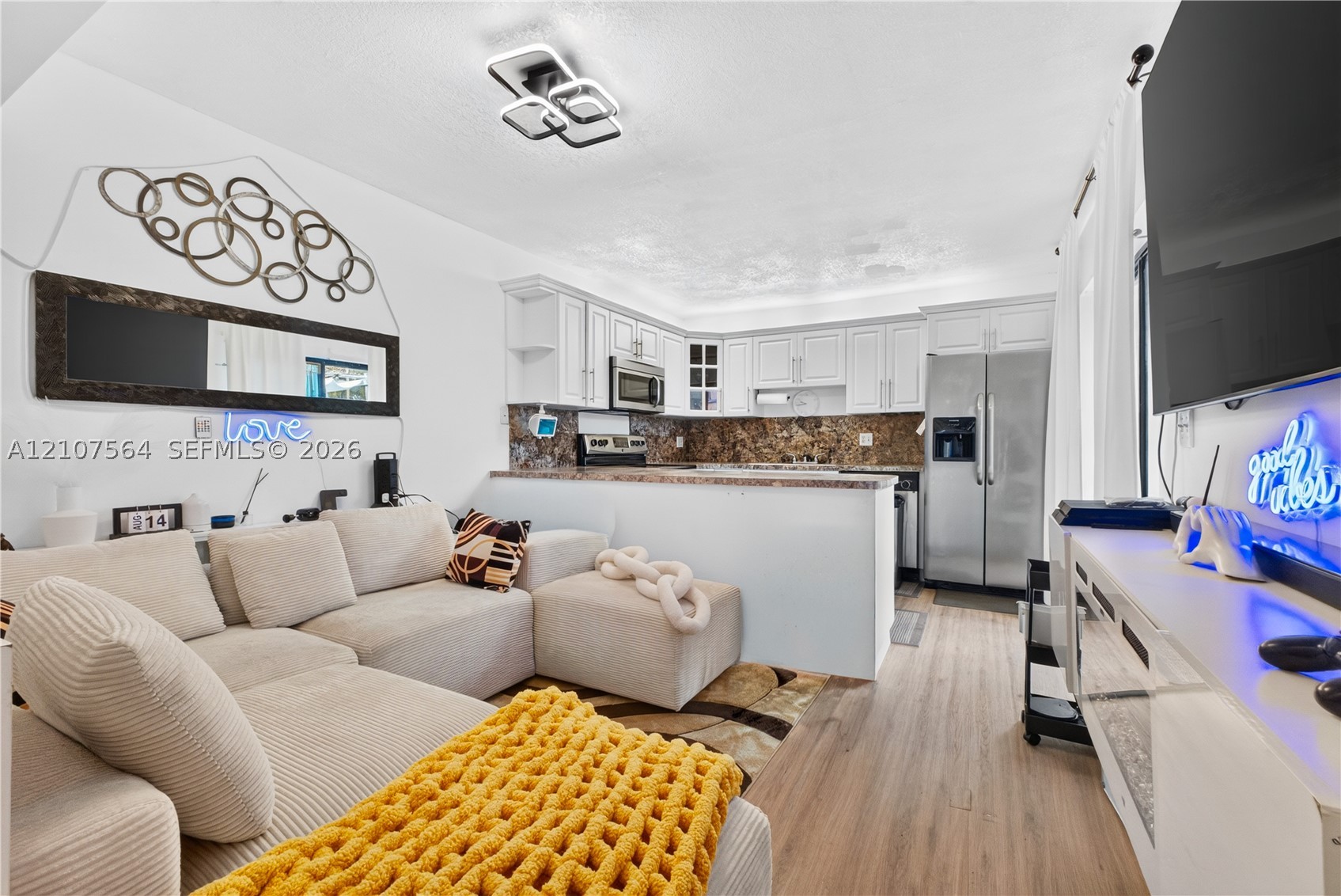 2185 White Pine Cir #B, Green Acres FL 33415