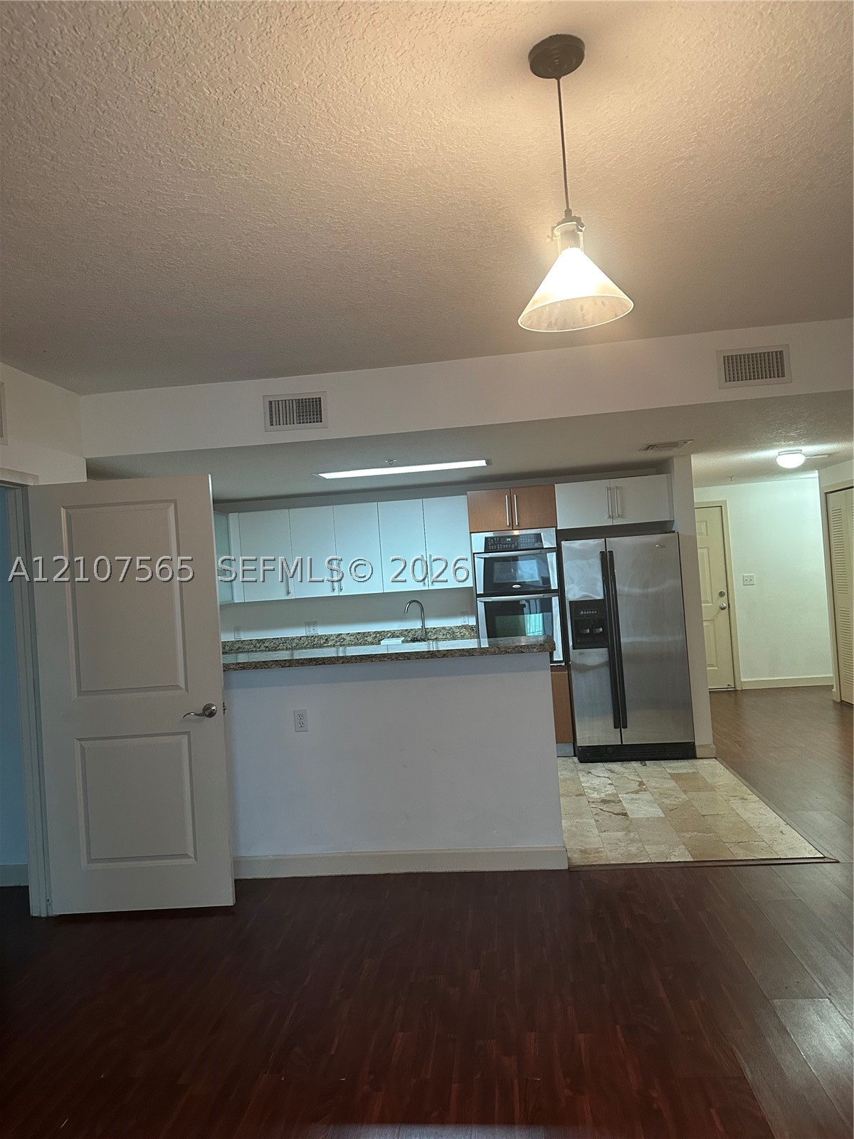 170 SE 14th St #2301, Miami FL 33131