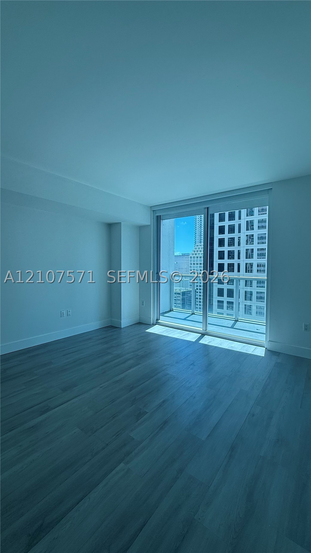 500 Brickell Ave #2808, Miami FL 33131