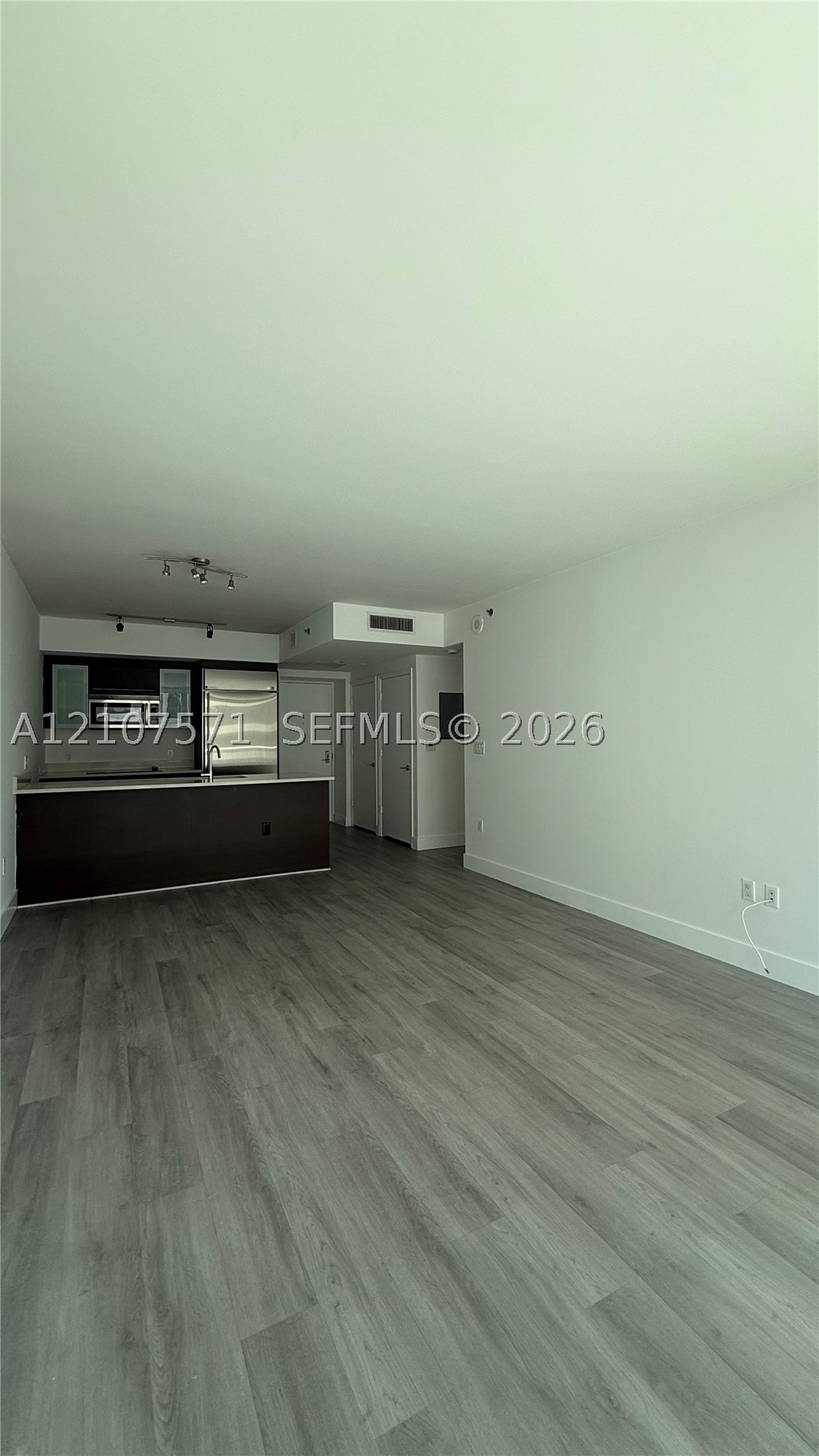 500 Brickell Ave #2808, Miami FL 33131