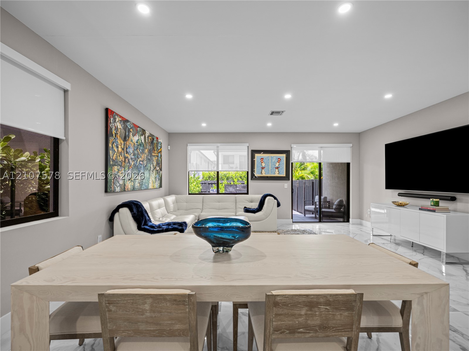 307 SW 10th St, Fort Lauderdale FL 33315