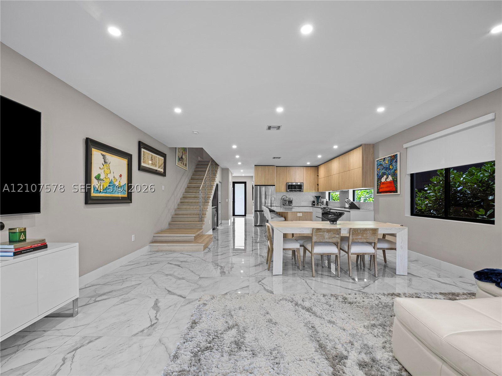 307 SW 10th St, Fort Lauderdale FL 33315