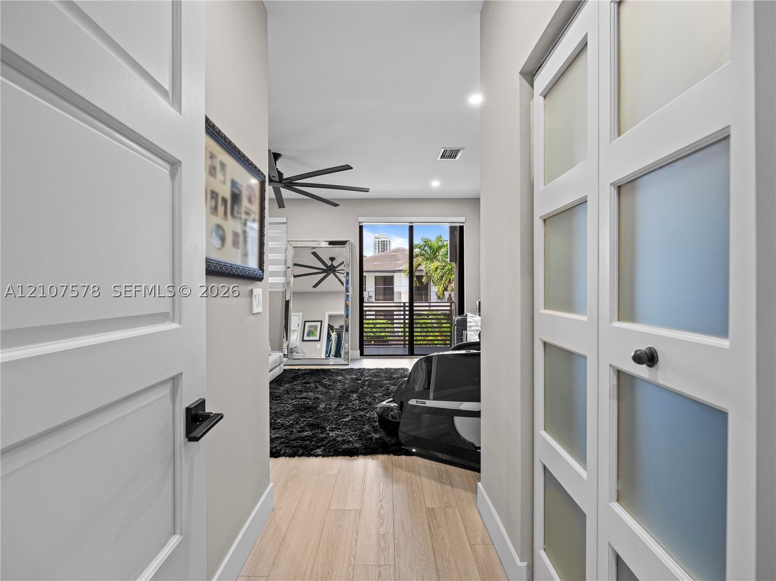 307 SW 10th St, Fort Lauderdale FL 33315
