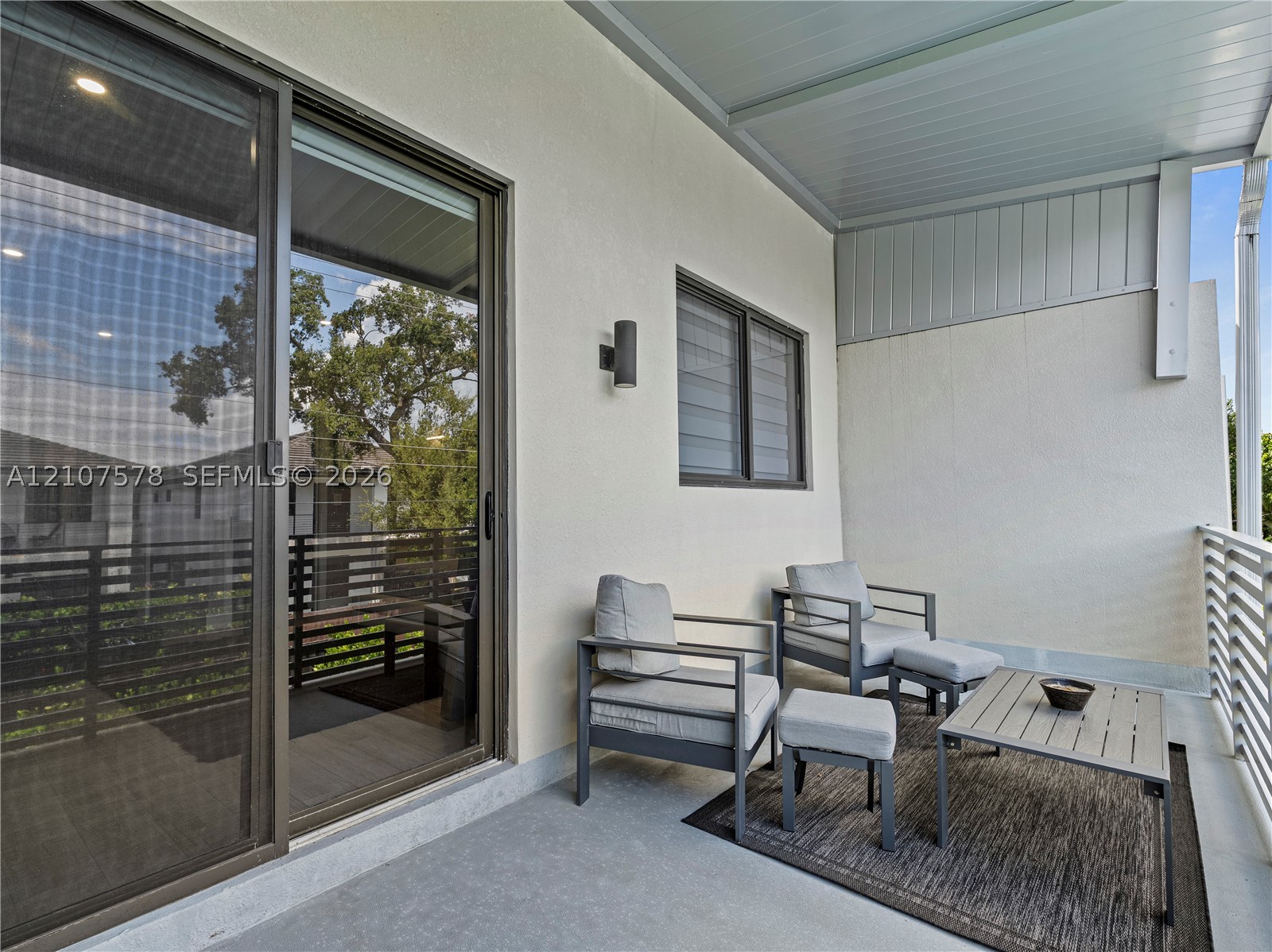 307 SW 10th St, Fort Lauderdale FL 33315