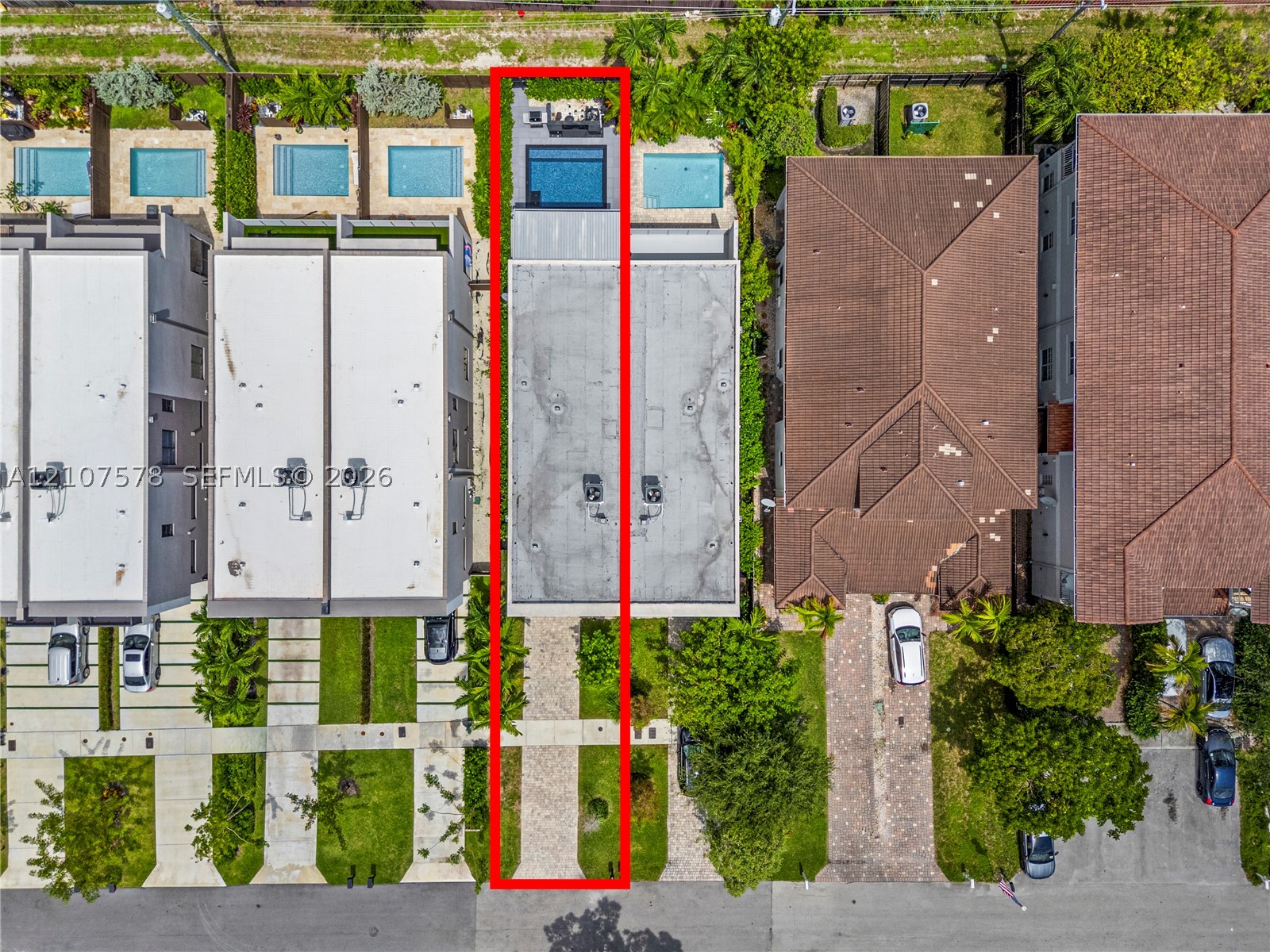 307 SW 10th St, Fort Lauderdale FL 33315