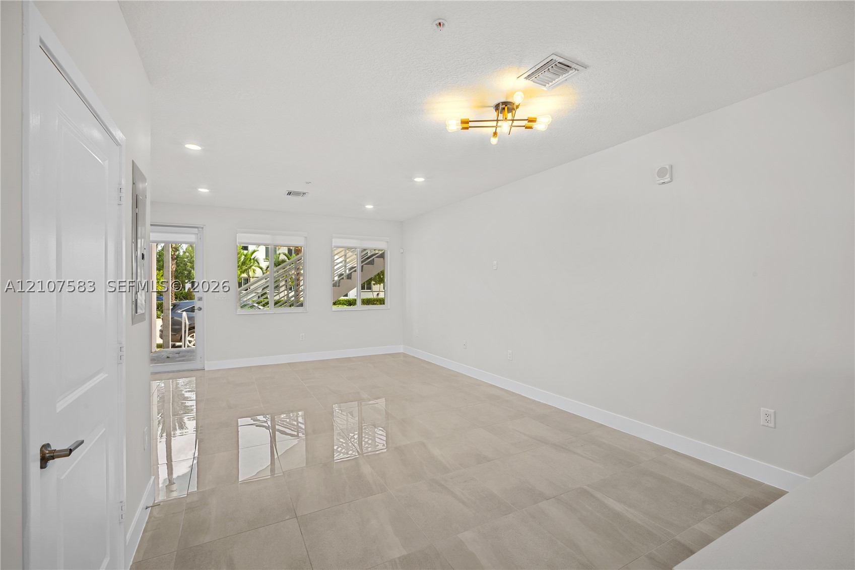 10270 NW 66th St #110, Doral FL 33178