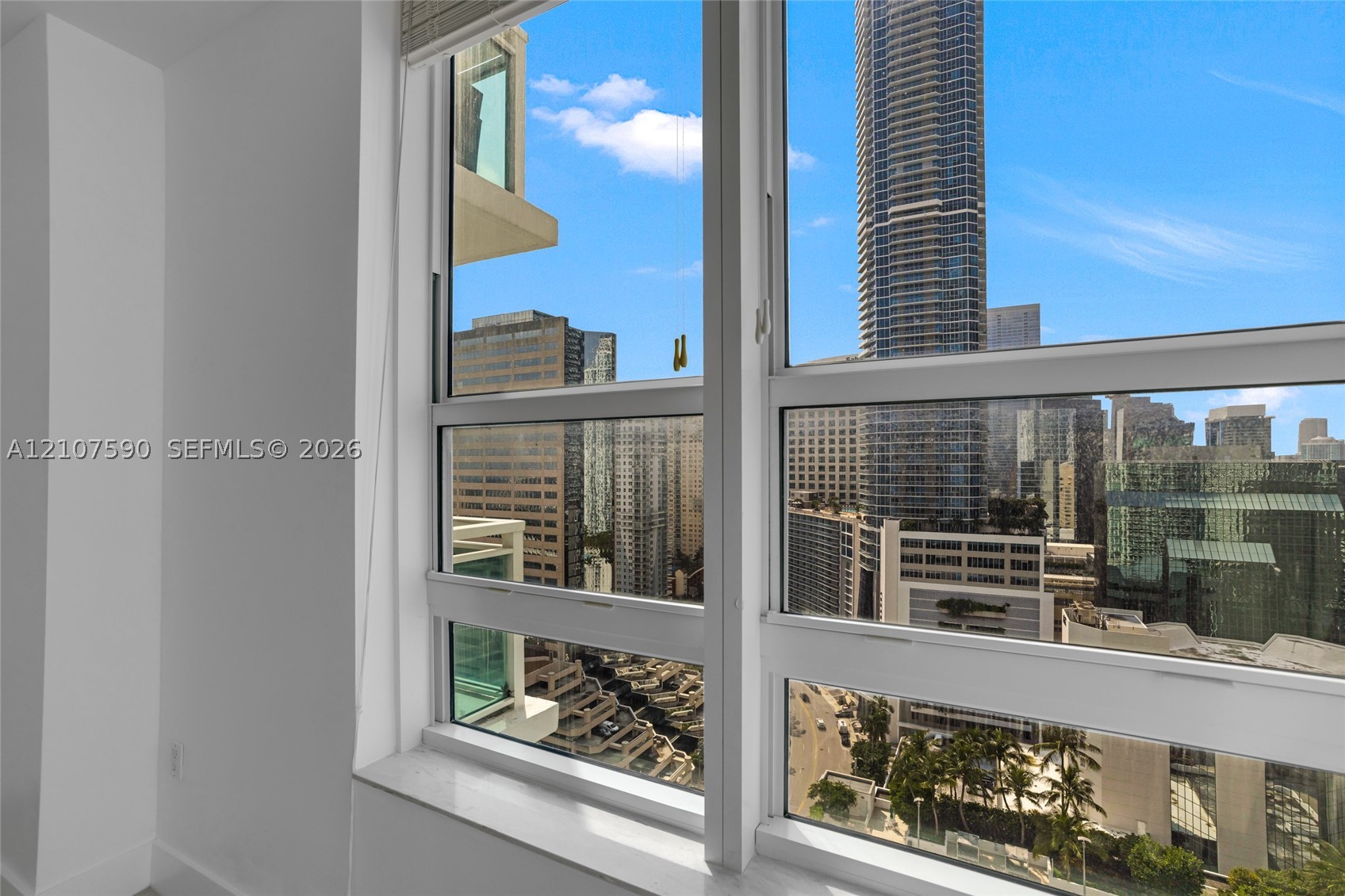 950 Brickell Bay Dr #2509, Miami FL 33131