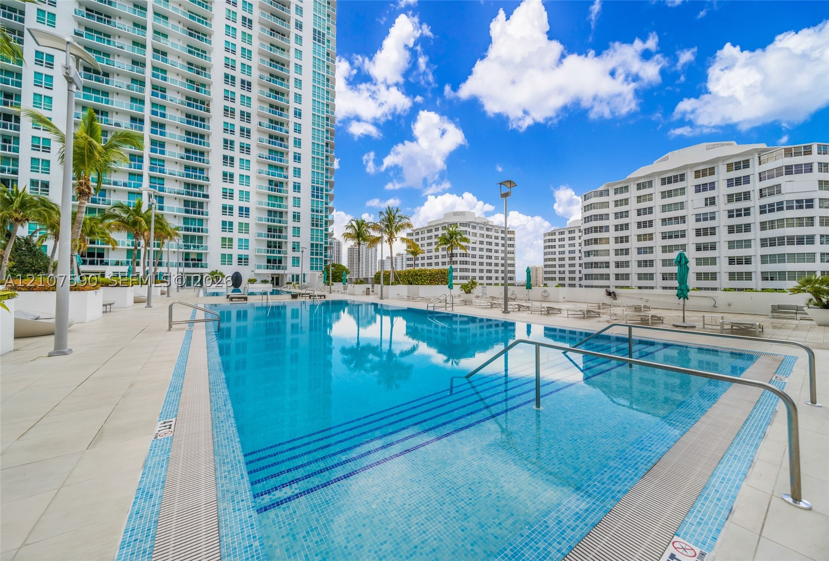 950 Brickell Bay Dr #2509, Miami FL 33131