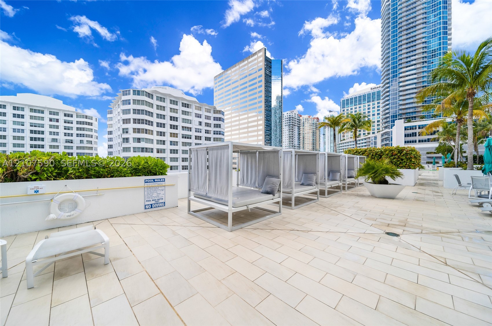 950 Brickell Bay Dr #2509, Miami FL 33131