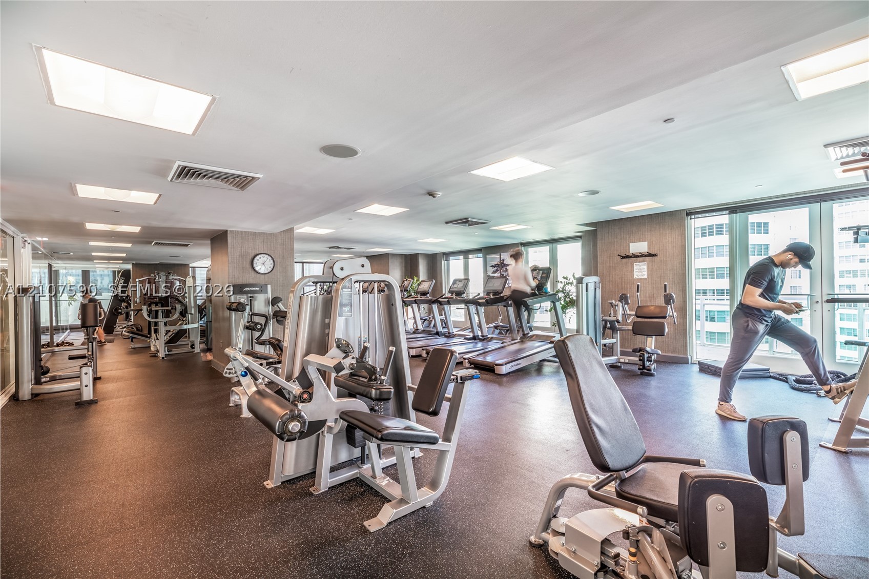 950 Brickell Bay Dr #2509, Miami FL 33131