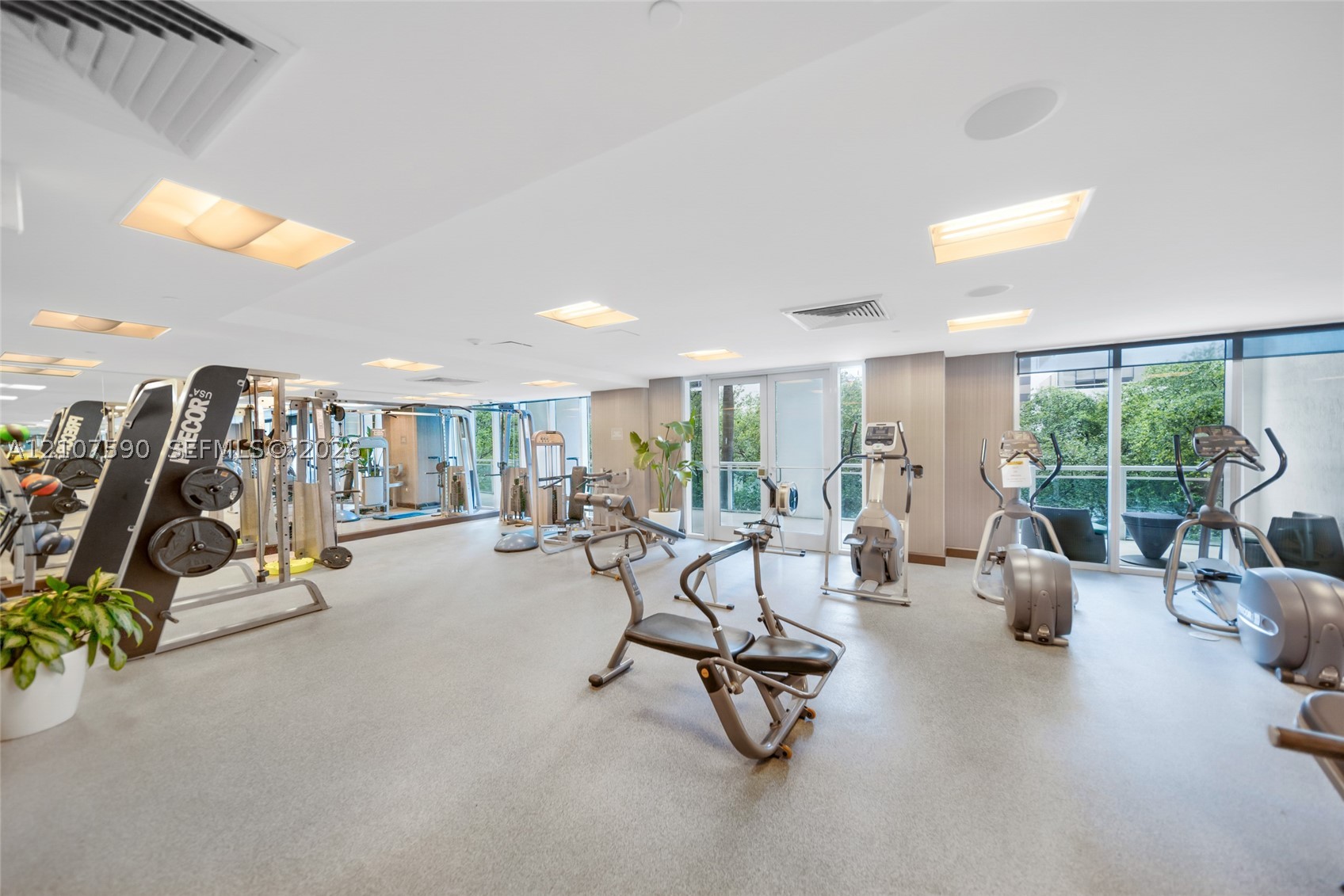 950 Brickell Bay Dr #2509, Miami FL 33131