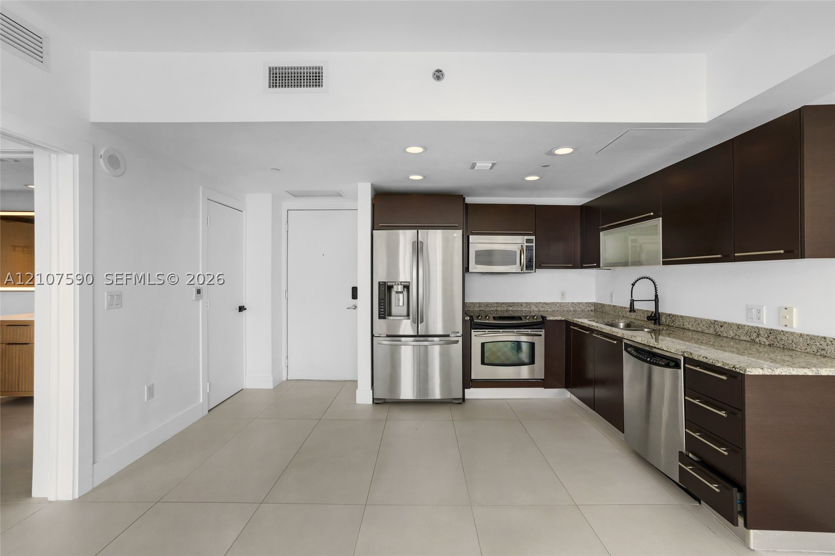 950 Brickell Bay Dr #2509, Miami FL 33131