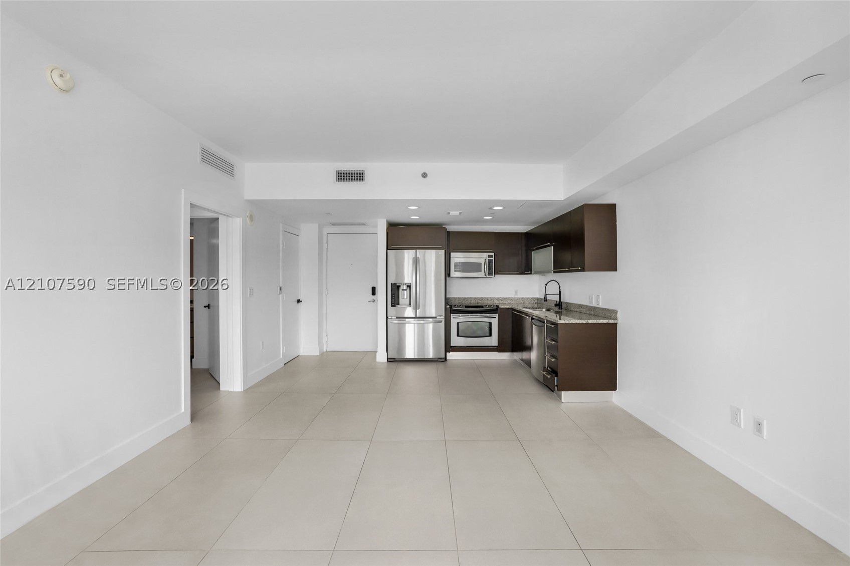 950 Brickell Bay Dr #2509, Miami FL 33131
