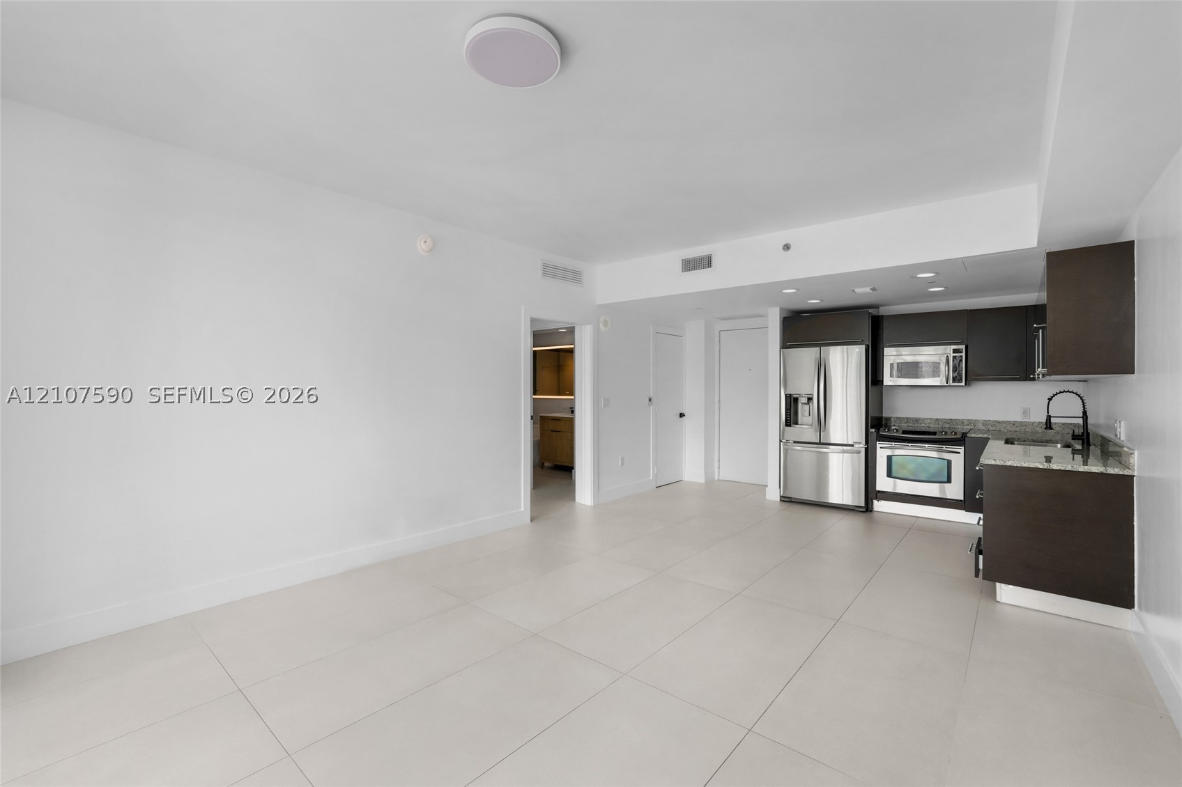 950 Brickell Bay Dr #2509, Miami FL 33131