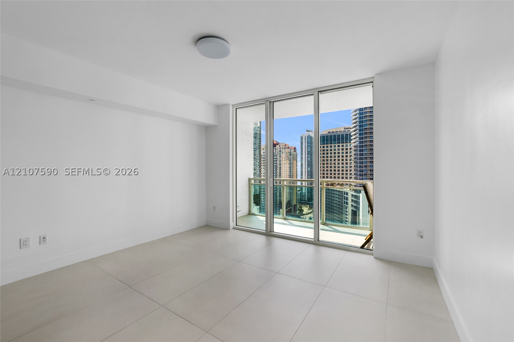 950 Brickell Bay Dr #2509, Miami FL 33131