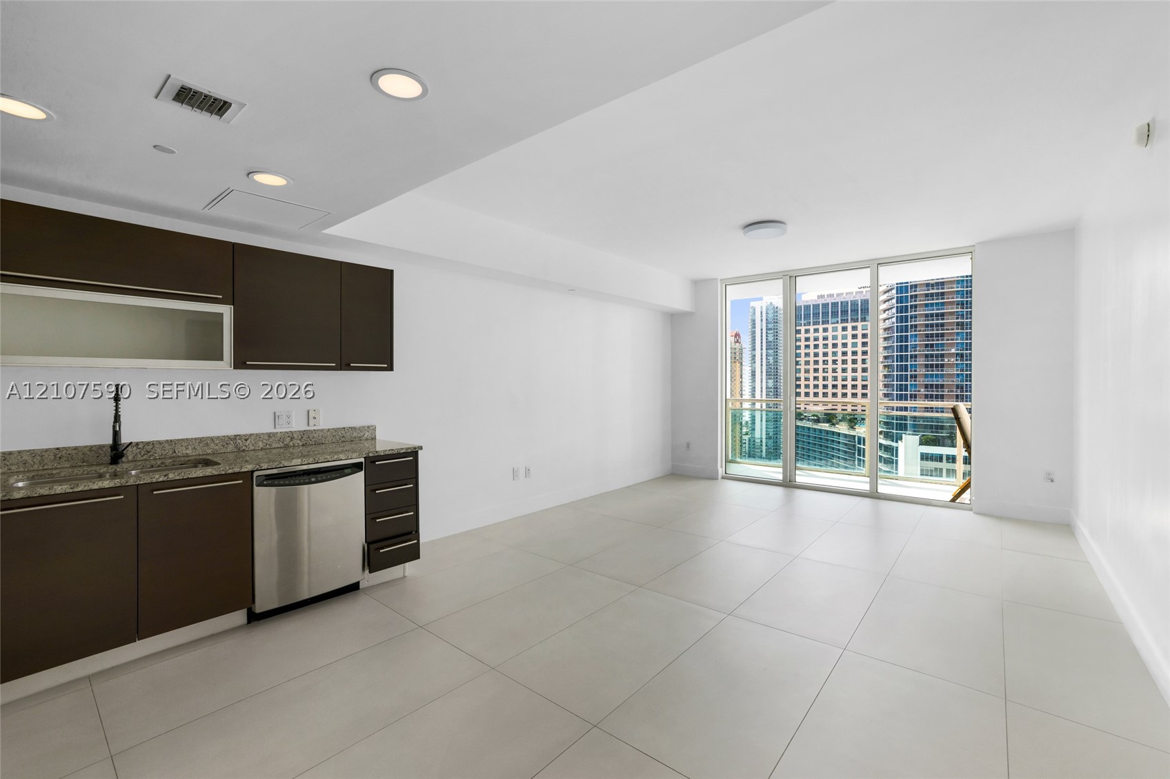 950 Brickell Bay Dr #2509, Miami FL 33131
