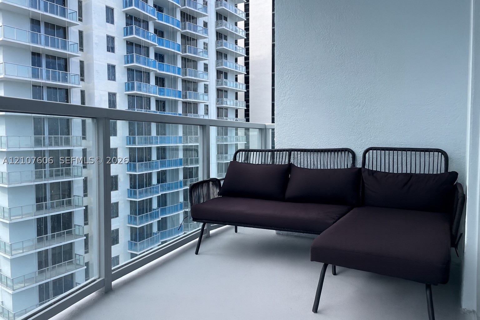 1060 Brickell Ave #2413, Miami FL 33131