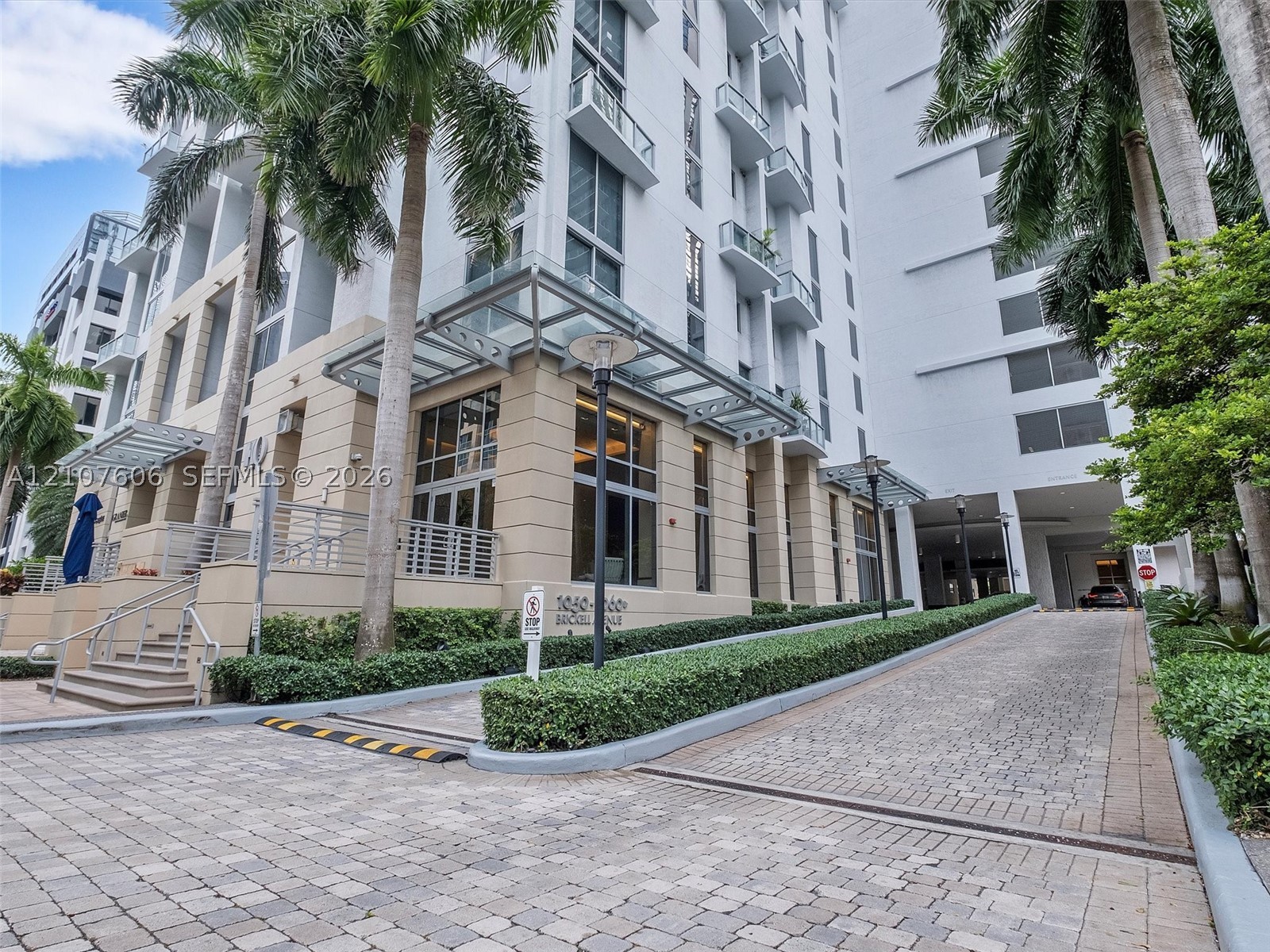 1060 Brickell Ave #2413, Miami FL 33131