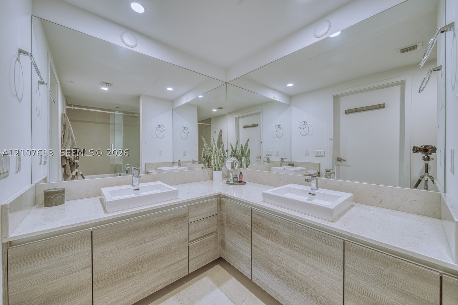 1080 Brickell Ave #3802, Miami FL 33131